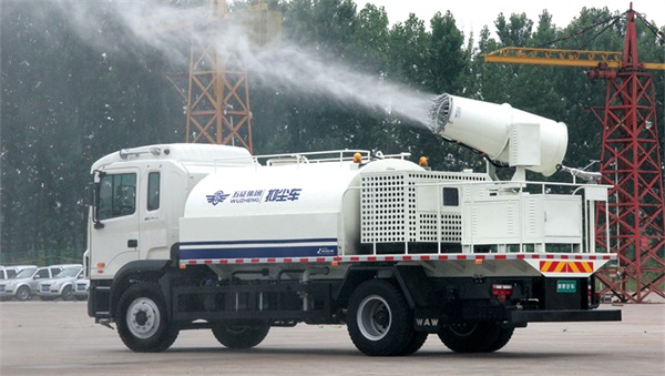 80米雾炮车价格解析 12吨水抑尘车购置成本概览